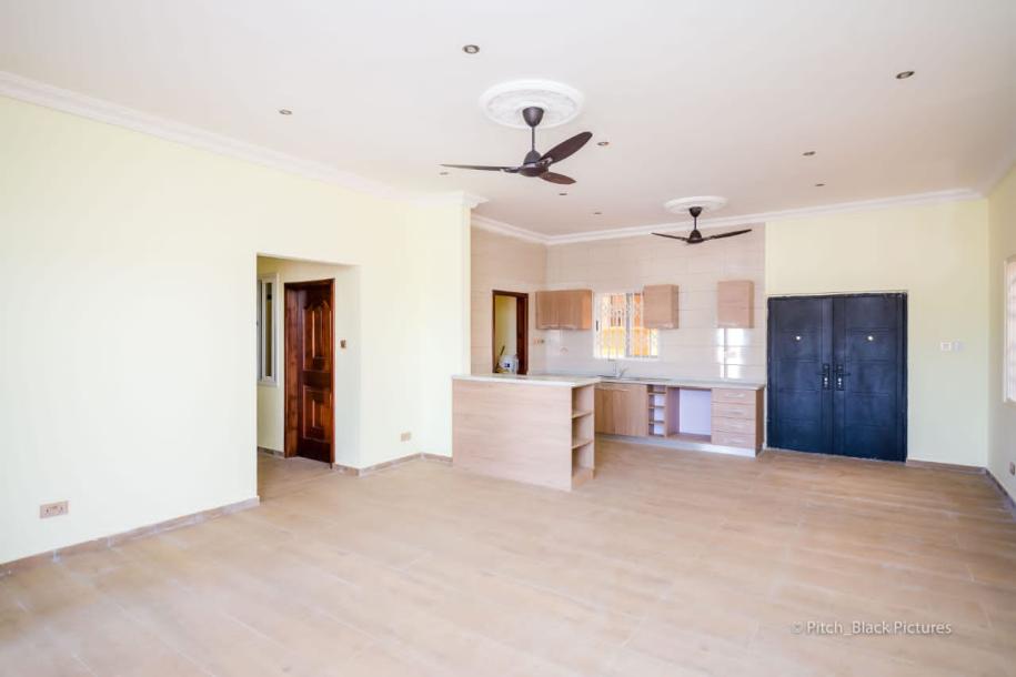 3 bedroom house at Tema C 25-2