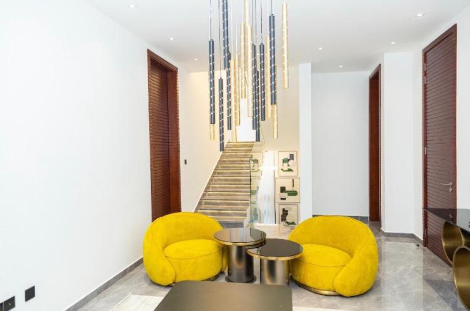 4 bedroom townhouse fully furnished self compound at cantoment-3