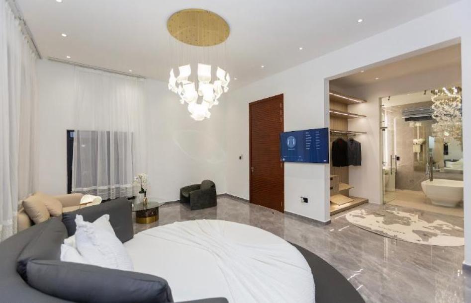 4 bedroom townhouse fully furnished self compound at cantoment-24