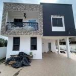 3 Bedroom Executive Houses